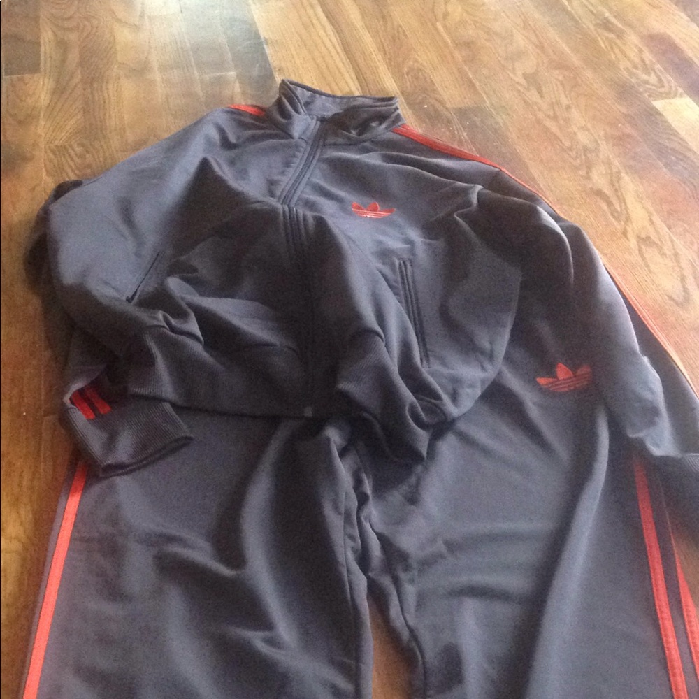 Adidas XL sweat suit